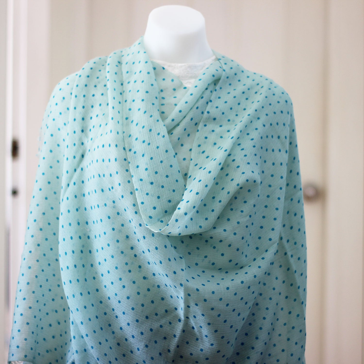 dot print diamond weave cashmere shawl